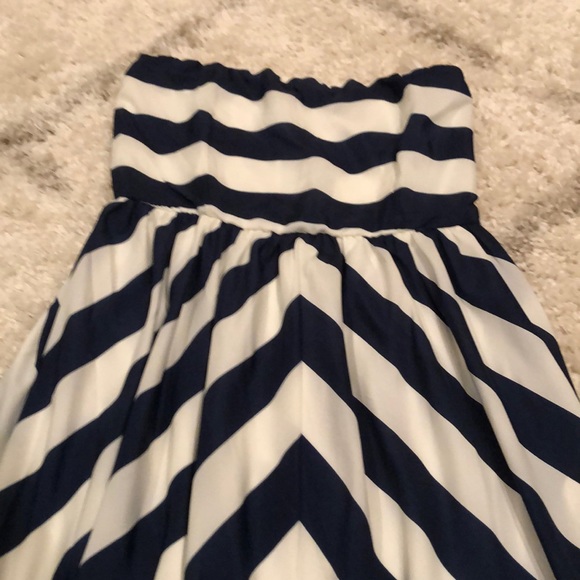 Lulus navy and white striped dress - Picture 4 of 11